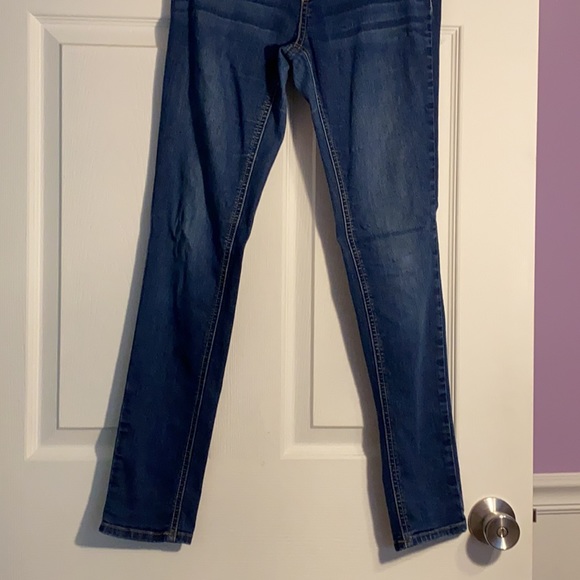 Justice - Picture 3 of 6